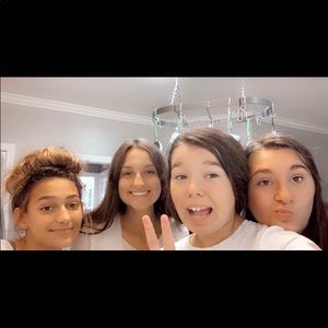 Meet your Posher, Summer